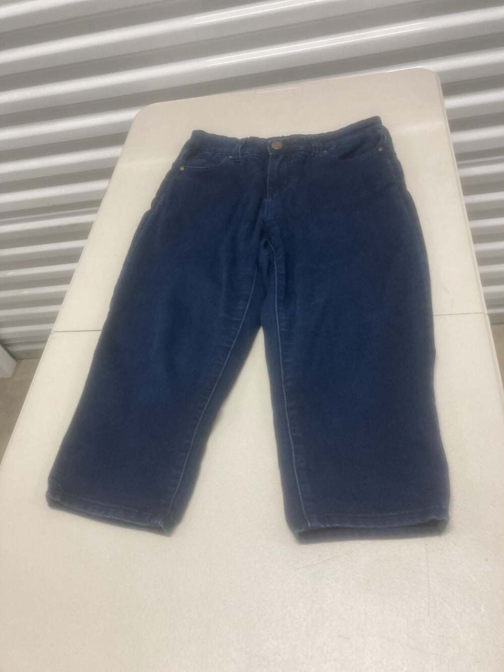 Vintage Violet Women's Dark Wash Denim Cropped Jeans Size 8P